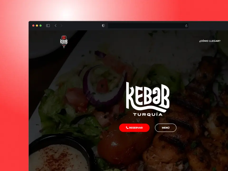 Página de inicio del sitio web de Kebab Turquía con fondo de platillo típico, logo del restaurante, botones de reservar y ver menú. Diseño atractivo enfocado en comida turca y experiencia gastronómica.